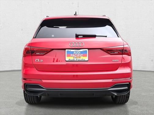 2022 Audi Q3 45 S line Premium