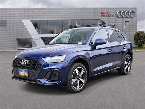 2022 Audi Q5 45 S line Prestige