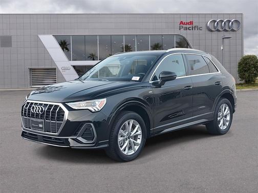 2025 Audi Q3 Premium 45 TFSI S line quattro Tiptronic