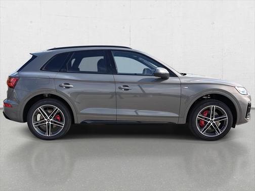2025 Audi Q5 55 S line Premium Plus