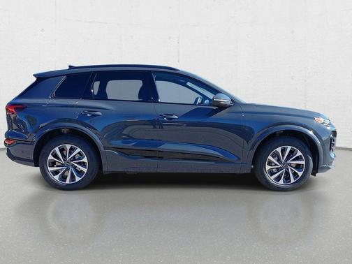 Magnet Gray 2027 Audi Q6 e-tron Premium quattro