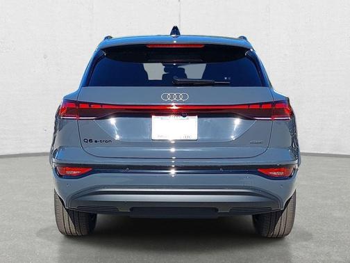 Magnet Gray 2027 Audi Q6 e-tron Premium quattro