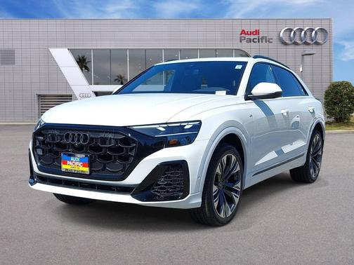 Glacier White Metallic 2026 Audi Q8 55 Premium Plus