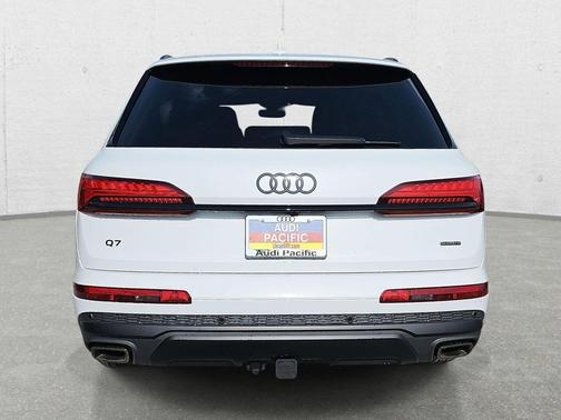 2026 Audi Q7 55 Premium Plus