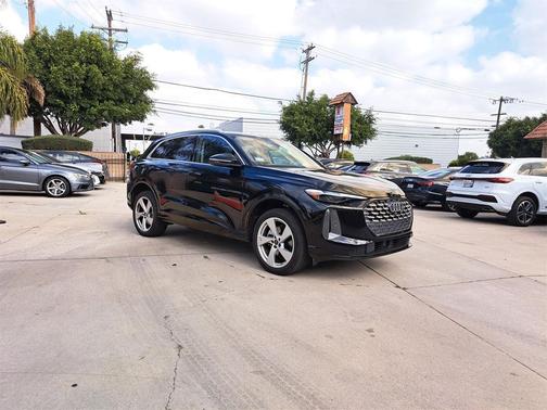 2025 Audi Q5 Premium Plus TFSI quattro S tronic
