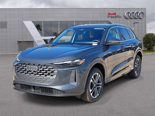 2025 Audi Q5 Premium