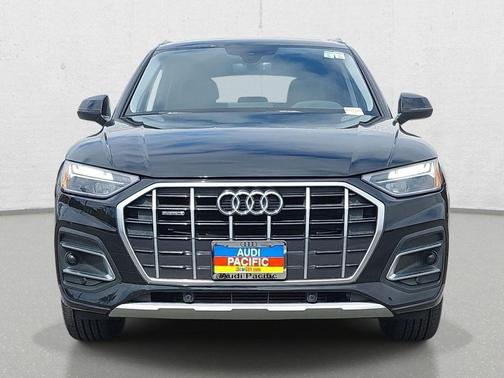 Mythos Black Metallic 2021 Audi Q5 45 Premium