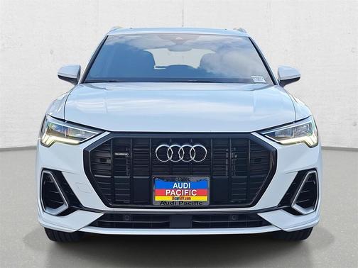 2023 Audi Q3 Premium 45 TFSI S line quattro Tiptronic