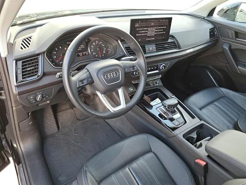 2023 Audi Q5 40 Premium