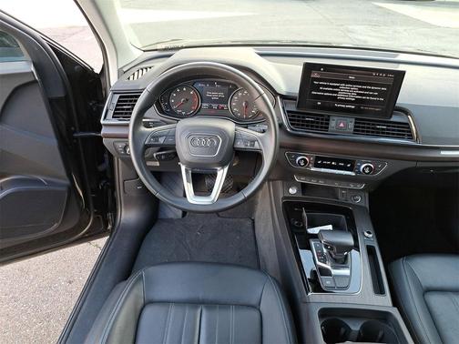 2023 Audi Q5 40 Premium