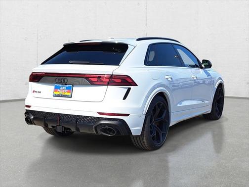 2025 Audi RS Q8 4.0T