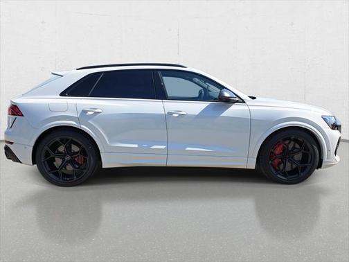 2025 Audi RS Q8 4.0T