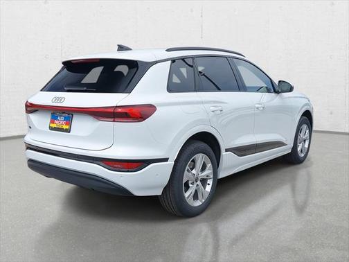 2025 Audi Q6 e-tron Premium