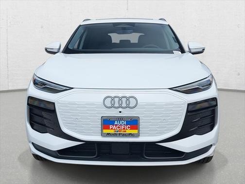 2025 Audi Q6 e-tron Premium