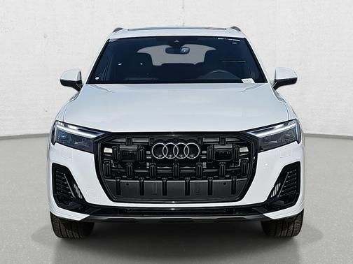 2026 Audi Q7 55 Premium Plus