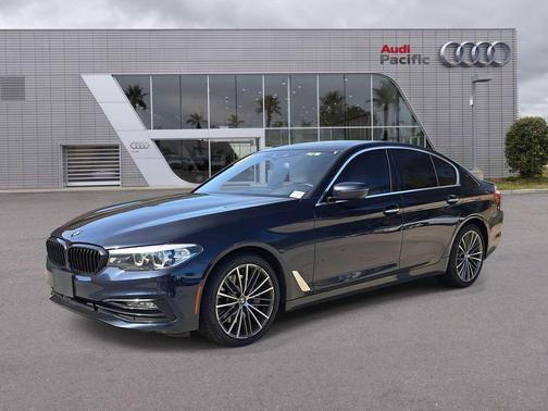 2018 BMW 530 530i