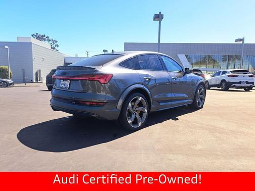 Daytona Gray Pearl Effect 2023 Audi e-tron S Sportback Prestige quattro