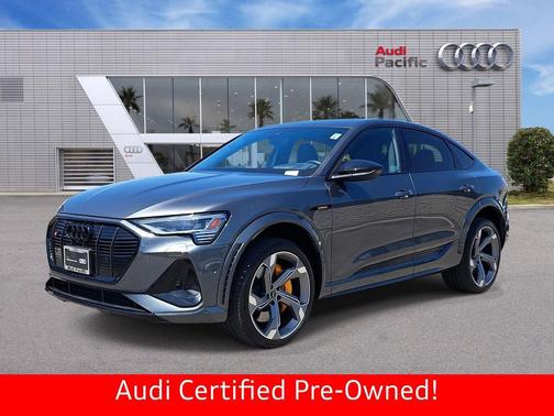 Daytona Gray Pearl Effect 2023 Audi e-tron S Sportback Prestige quattro