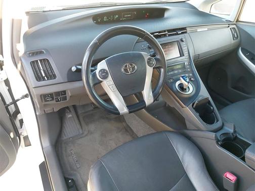 2010 Toyota Prius IV