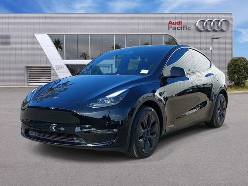 Solid Black 2024 Tesla Model Y Long Range Dual Motor All-Wheel Drive