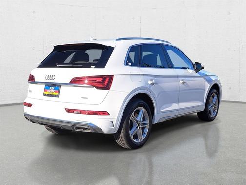 2023 Audi Q5 e 55 S line Premium Plus