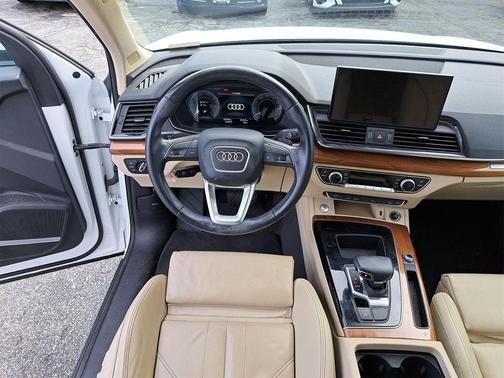 2023 Audi Q5 e 55 S line Premium Plus