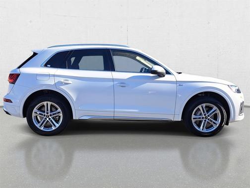 2023 Audi Q5 e 55 S line Premium Plus