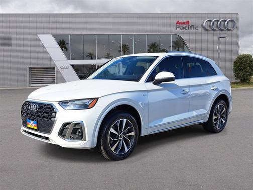 2022 Audi Q5 45 S line Premium Plus