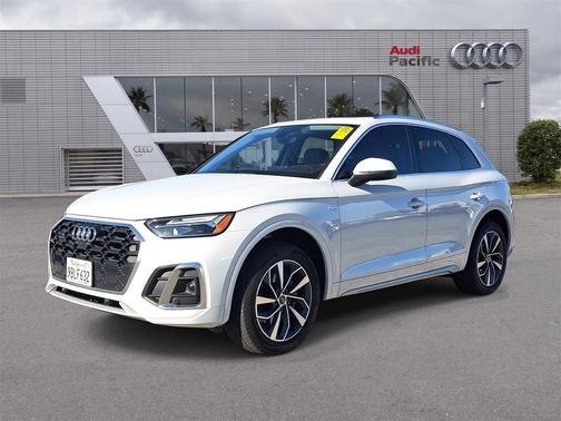 2022 Audi Q5 45 S line Premium Plus