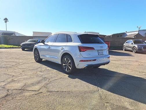 2022 Audi Q5 45 S line Premium Plus