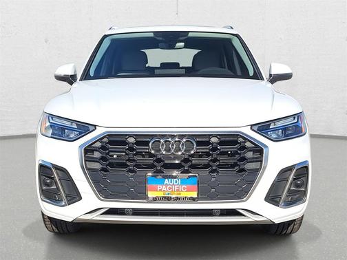 2022 Audi Q5 45 S line Premium Plus