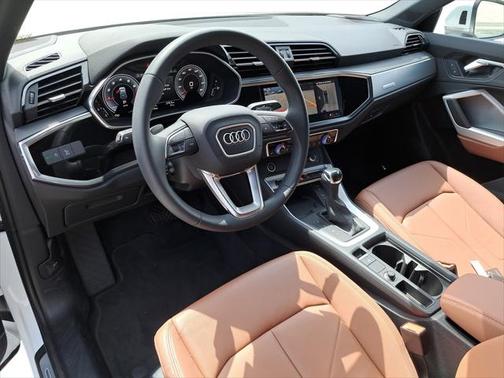 2024 Audi Q3 45 S line Premium Plus