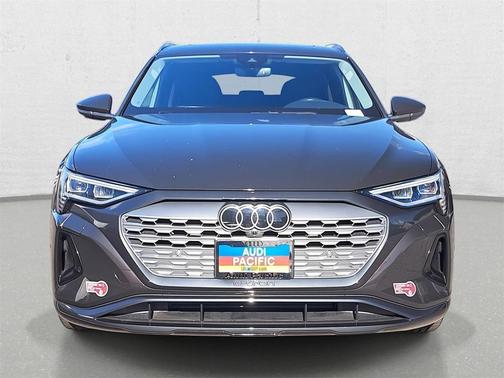 2024 Audi Q8 e-tron Premium Plus