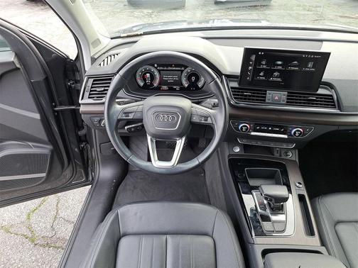 2023 Audi Q5 45 S line Premium Plus