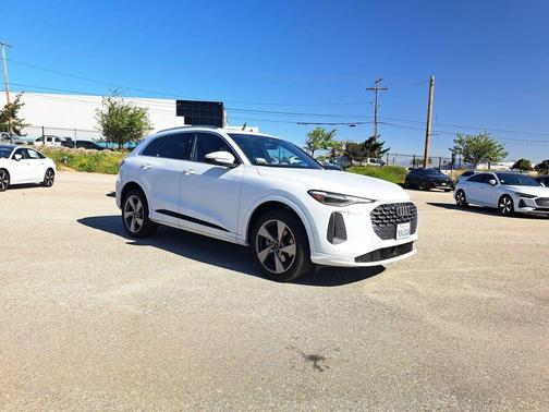 2025 Audi Q5 Premium Plus TFSI quattro S tronic