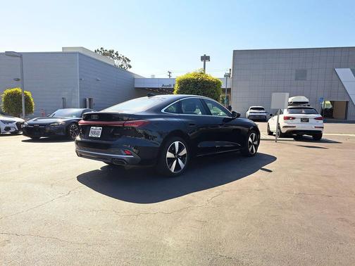 2025 Audi A5 Premium TFSI quattro S tronic