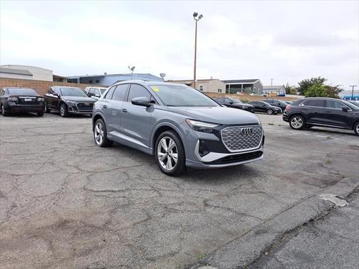 2023 Audi Q4 e-tron Premium 50 quattro