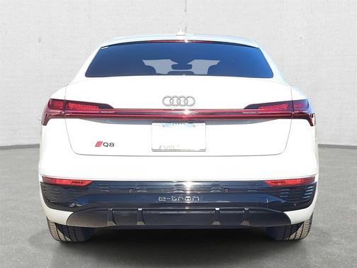 2024 Audi Q8 e-tron Premium
