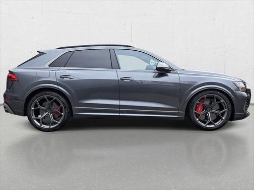 2025 Audi RS Q8 4.0T
