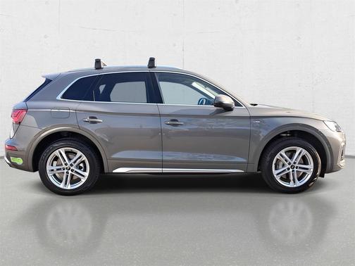 2023 Audi Q5 e 55 S line Premium Plus