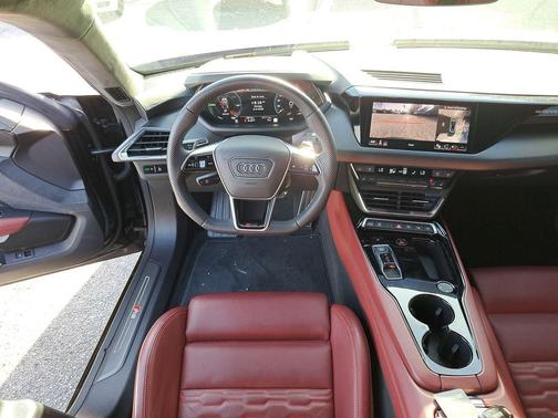 2024 Audi RS e-tron GT quattro