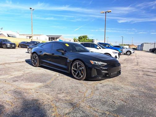 2024 Audi RS e-tron GT quattro