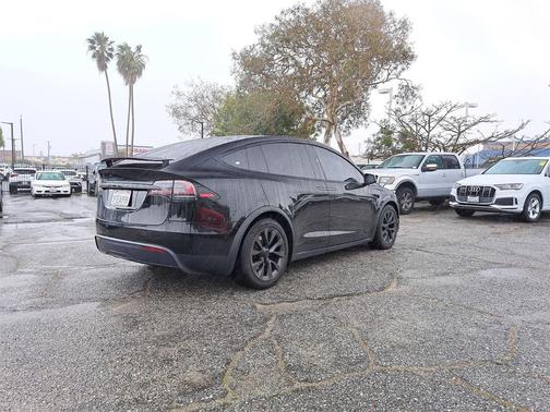 2023 Tesla Model X Standard Range