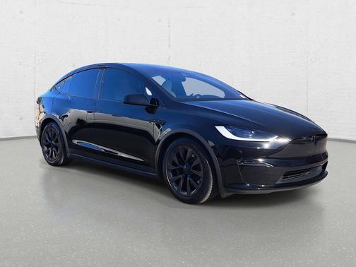2023 Tesla Model X Standard Range
