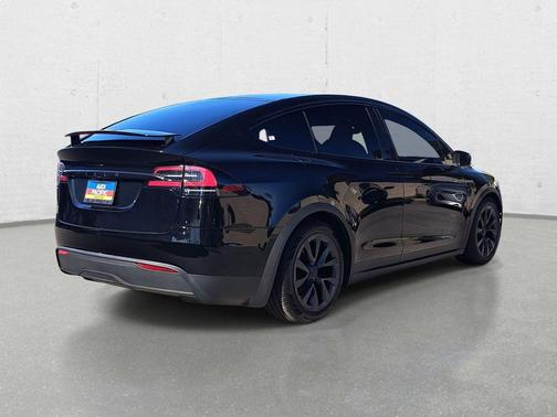 2023 Tesla Model X Standard Range