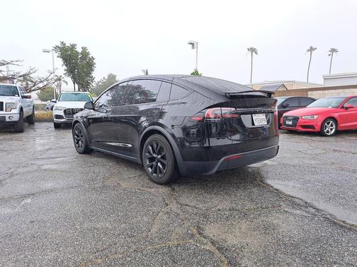 2023 Tesla Model X Standard Range