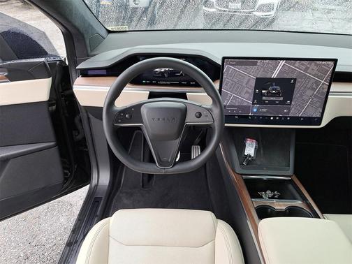 2023 Tesla Model X Standard Range