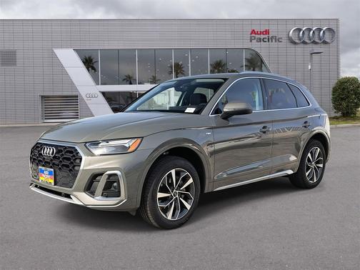 2023 Audi Q5 45 S line Premium Plus