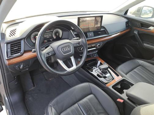 2023 Audi Q5 45 S line Premium Plus