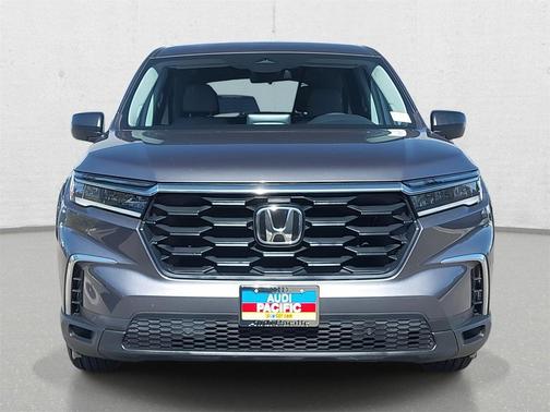 2023 Honda Pilot 2WD LX